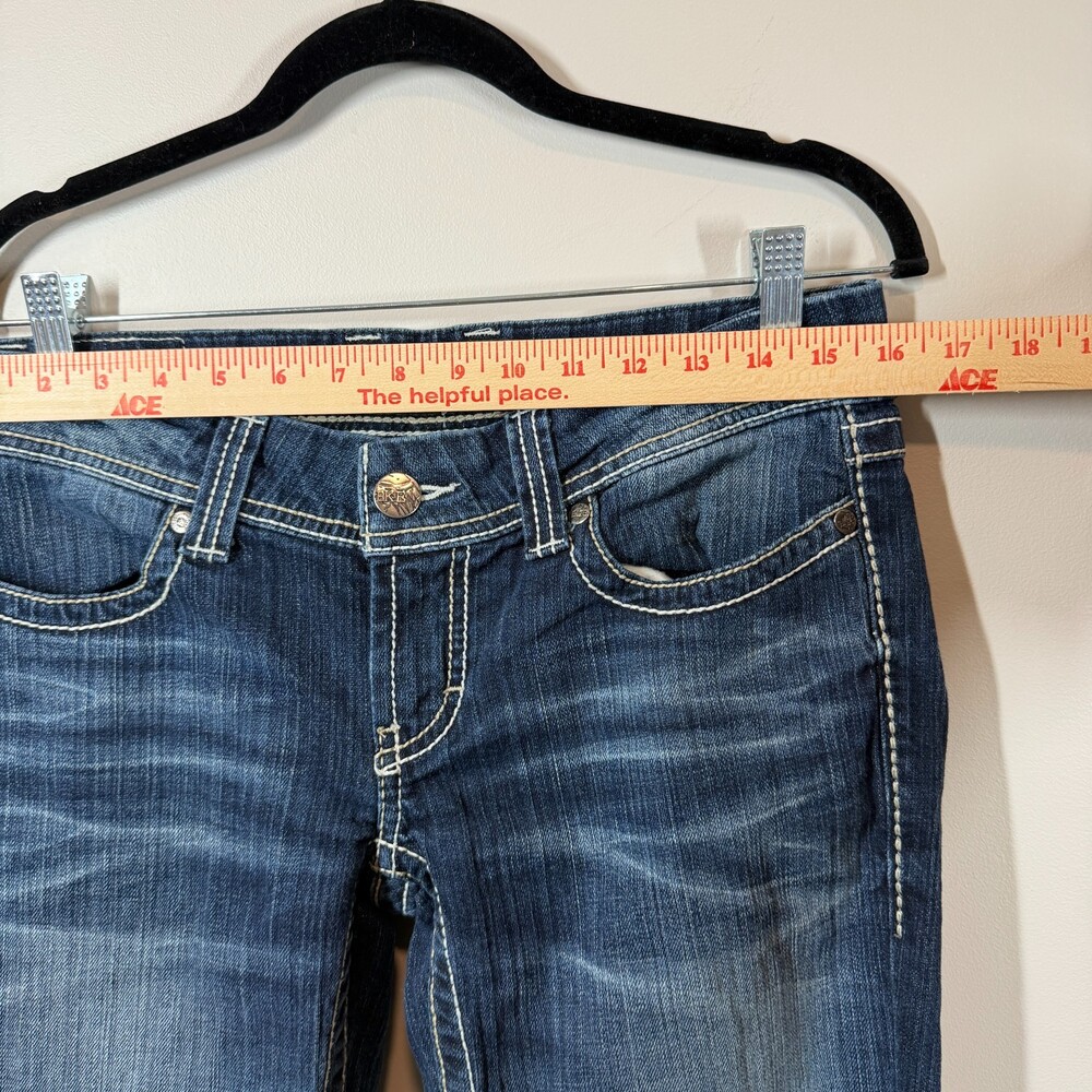 BKE Stella Dark Wash Denim Jeans Size 29 White Stitching Low Rise Y2K Buckle - Picture 6 of 10
